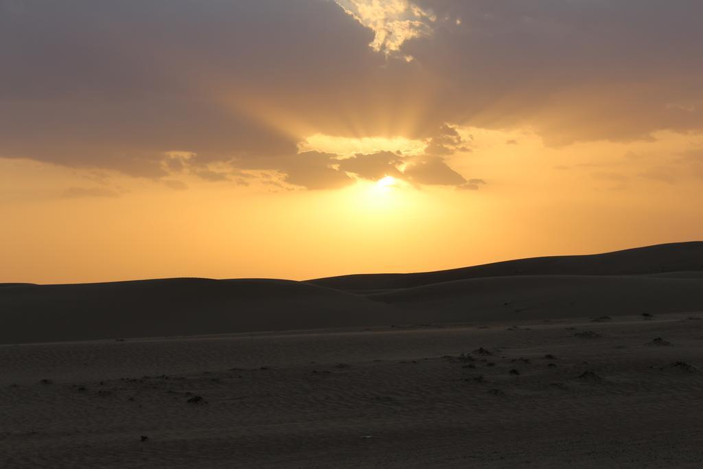 Legend Desert Camp Fulayj al Masha'ikh Eksteriør billede